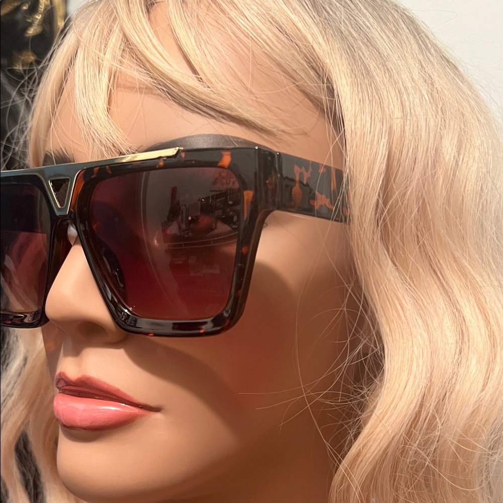 Island Sunglass Club Brown And Gold Stylish Tortoise Shell Sunglasses - Picture 2 of 7